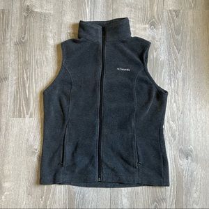 Columbia fleece vest in mens size L!👕🔥